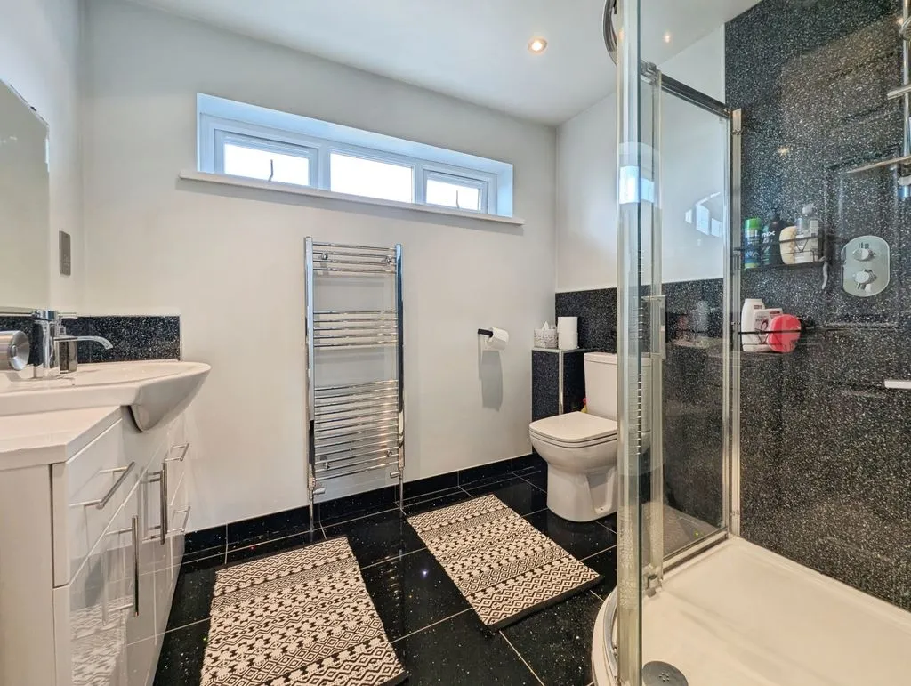 Newcastle Upon Tyne NE15 7PR, NE15, photo 17