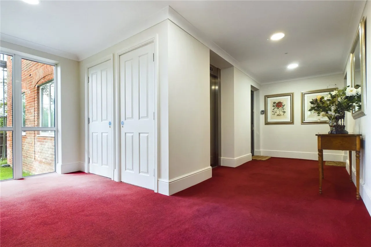 Abbey Gardens, Upper Woolhampton, RG7, photo 13