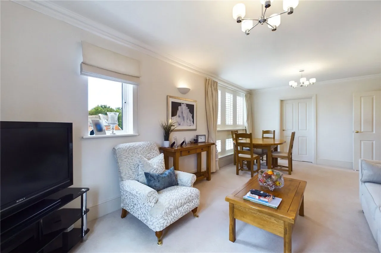 Abbey Gardens, Upper Woolhampton, RG7, photo 16