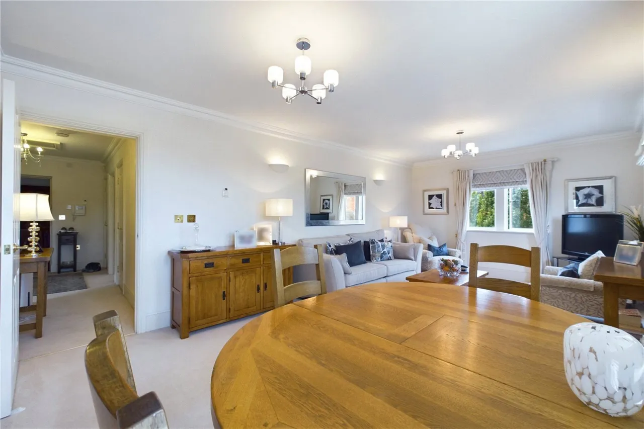 Abbey Gardens, Upper Woolhampton, RG7, photo 17