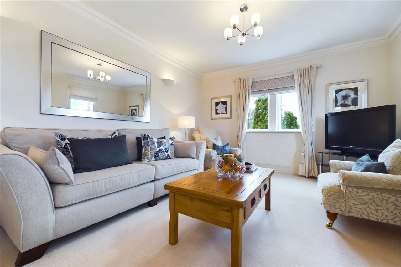 Abbey Gardens, Upper Woolhampton, RG7, photo 4