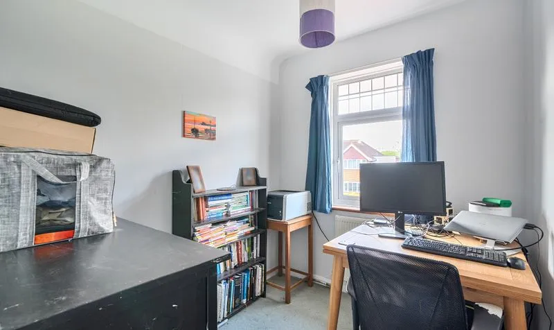 Overdale, Ashtead, KT21, photo 13