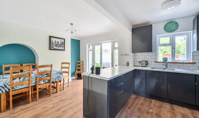Overdale, Ashtead, KT21, photo 5