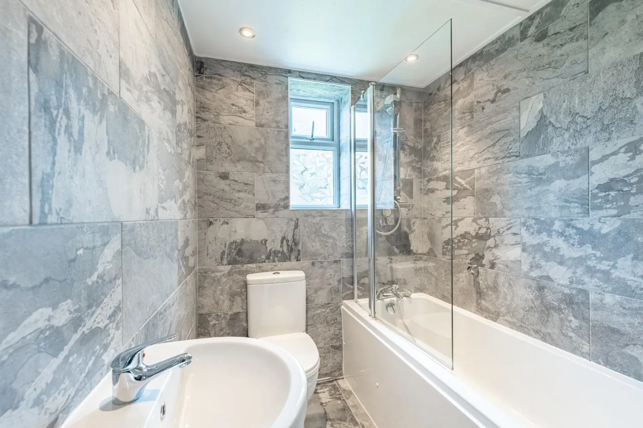 Sandringham Drive, Moortown, LS17, photo 6