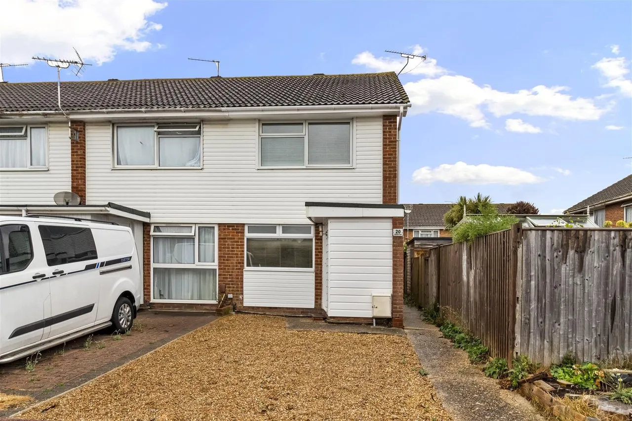 2 bed property for sale — Vancouver Road, Worthing