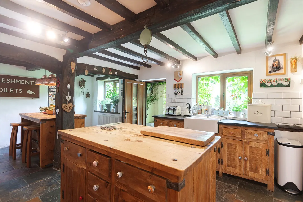 Waen Lane, Llandinam, Powys, SY17 5BH, photo 4