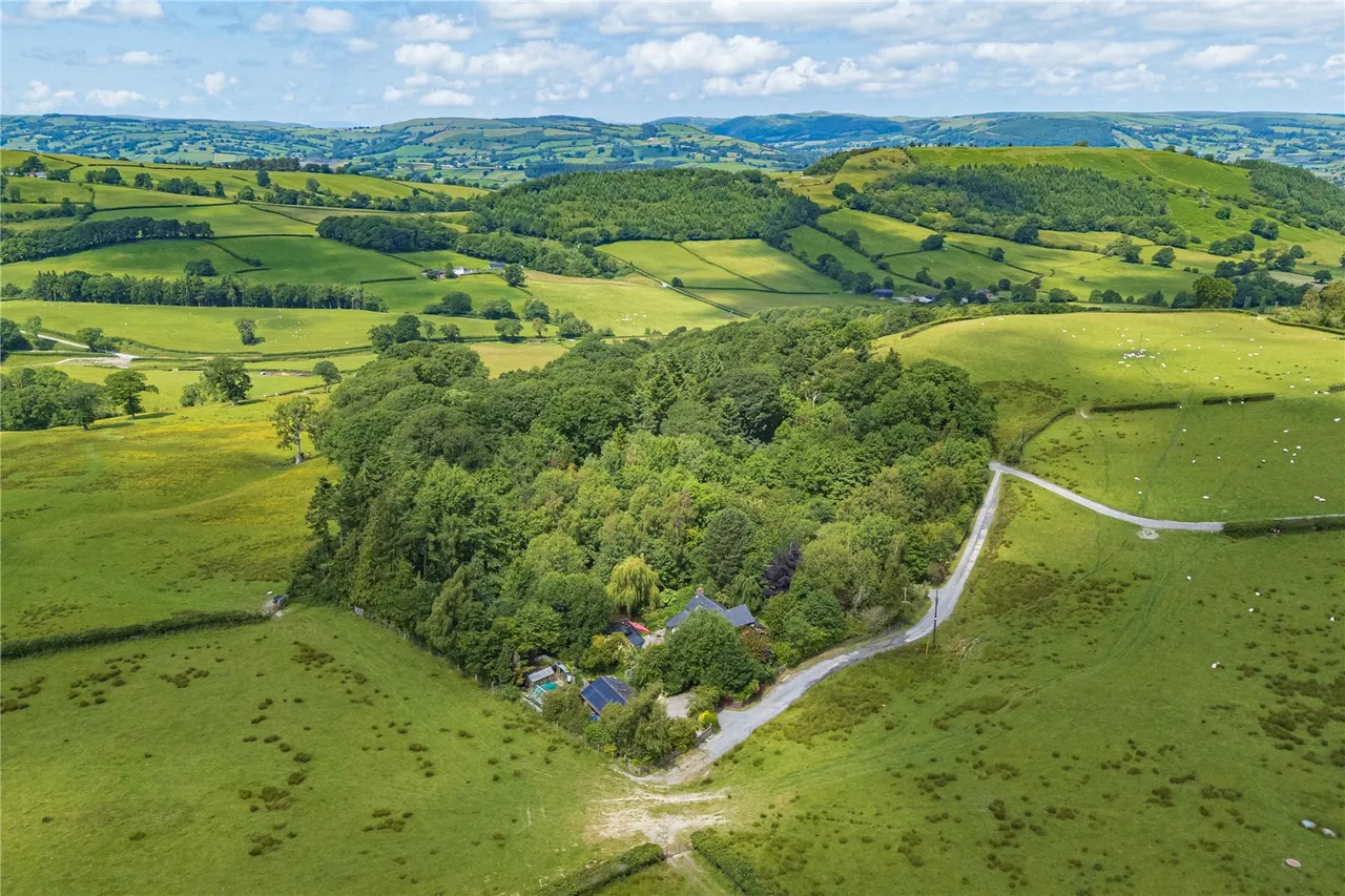 Waen Lane, Llandinam, Powys, SY17 5BH, photo 57