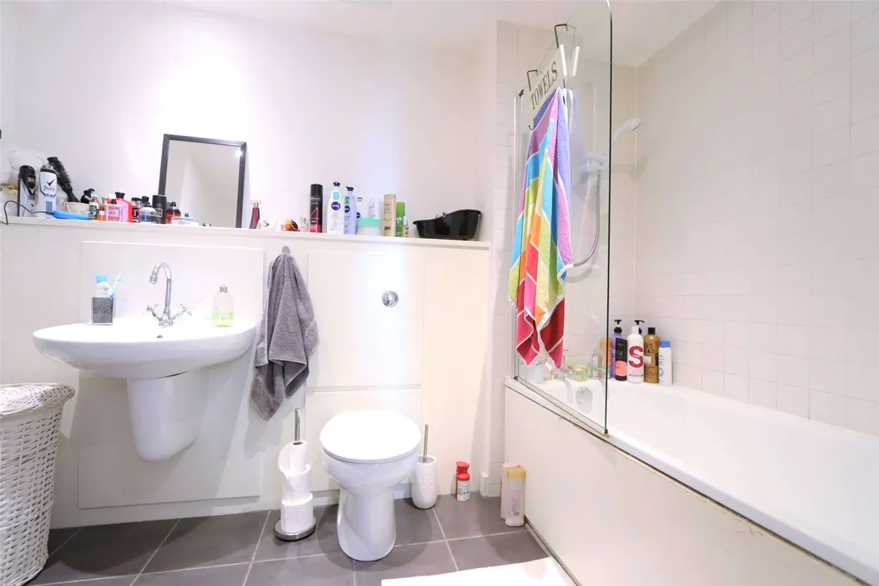 Lakeside Rise, Manchester, M9 8QE, photo 6