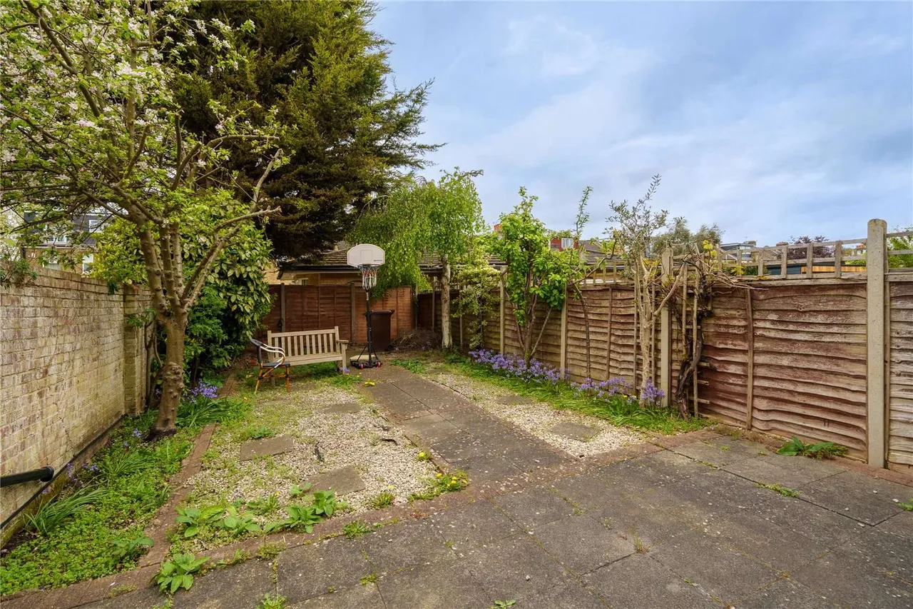 Sydney Road, Raynes Park, London, SW20 8EG, photo 4