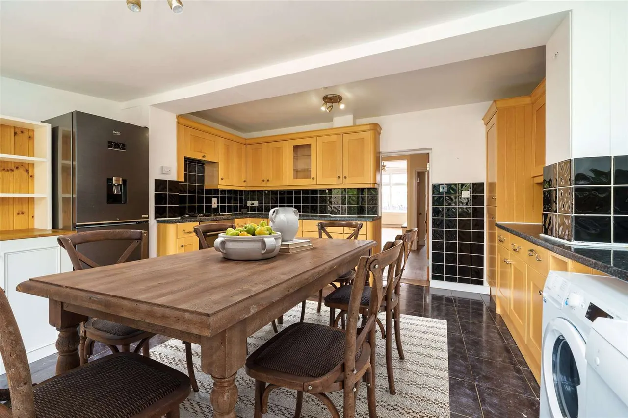 Sydney Road, Raynes Park, London, SW20 8EG, photo 6