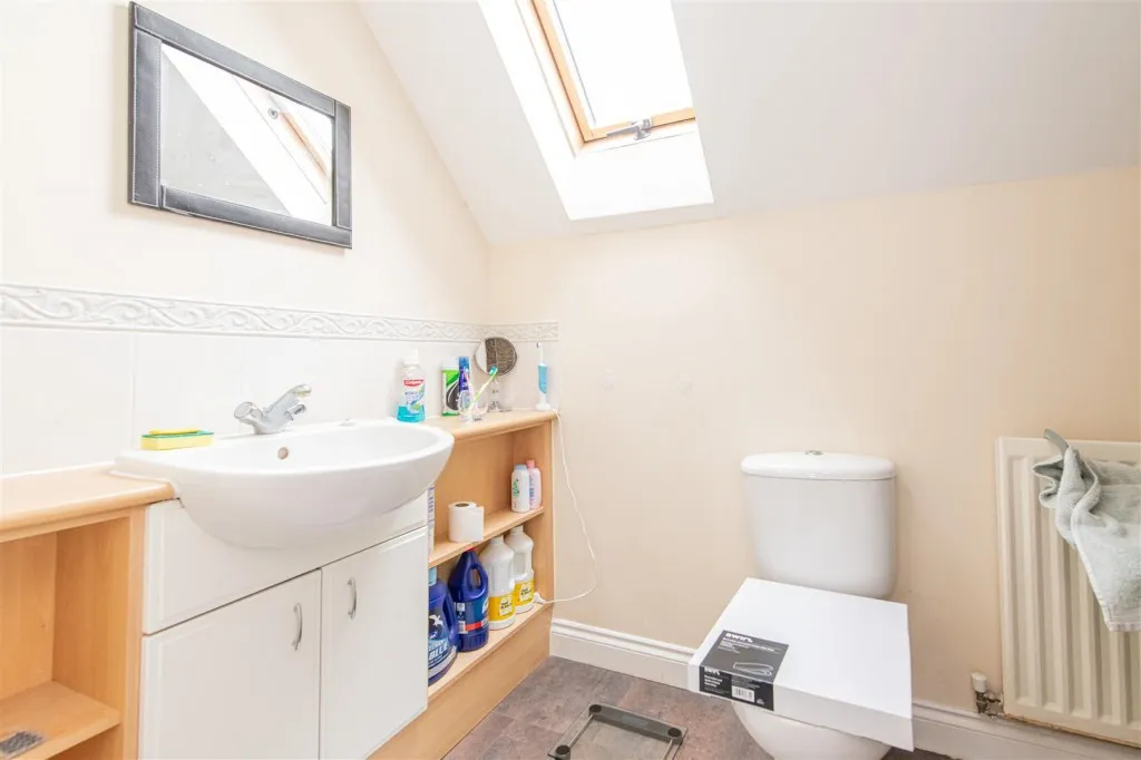 School Lane, Higham Ferrers, photo 7