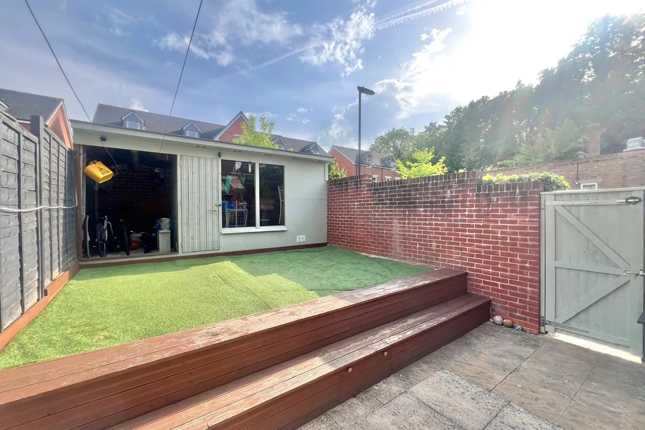 Church Lane East, Aldershot, GU11 3BT, photo 15