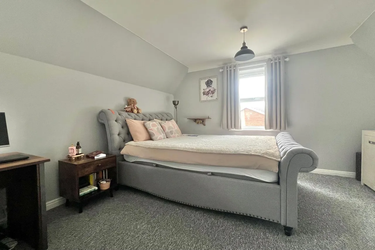 Church Lane East, Aldershot, GU11 3BT, photo 5
