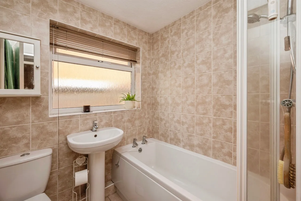 Osborne Close, North Walsham, NR28, photo 15