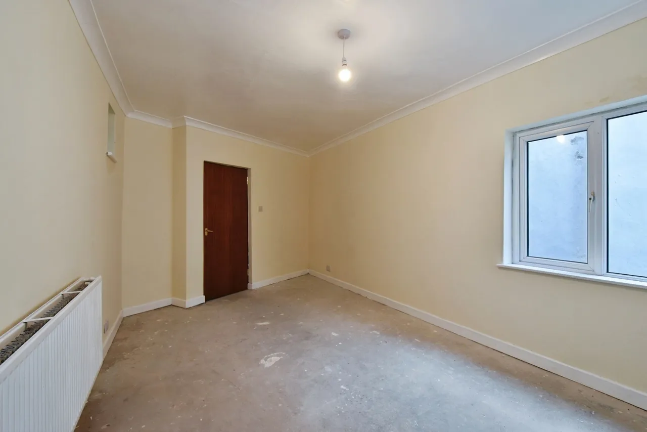 Coldstream Street, Llanelli, SA15, photo 11
