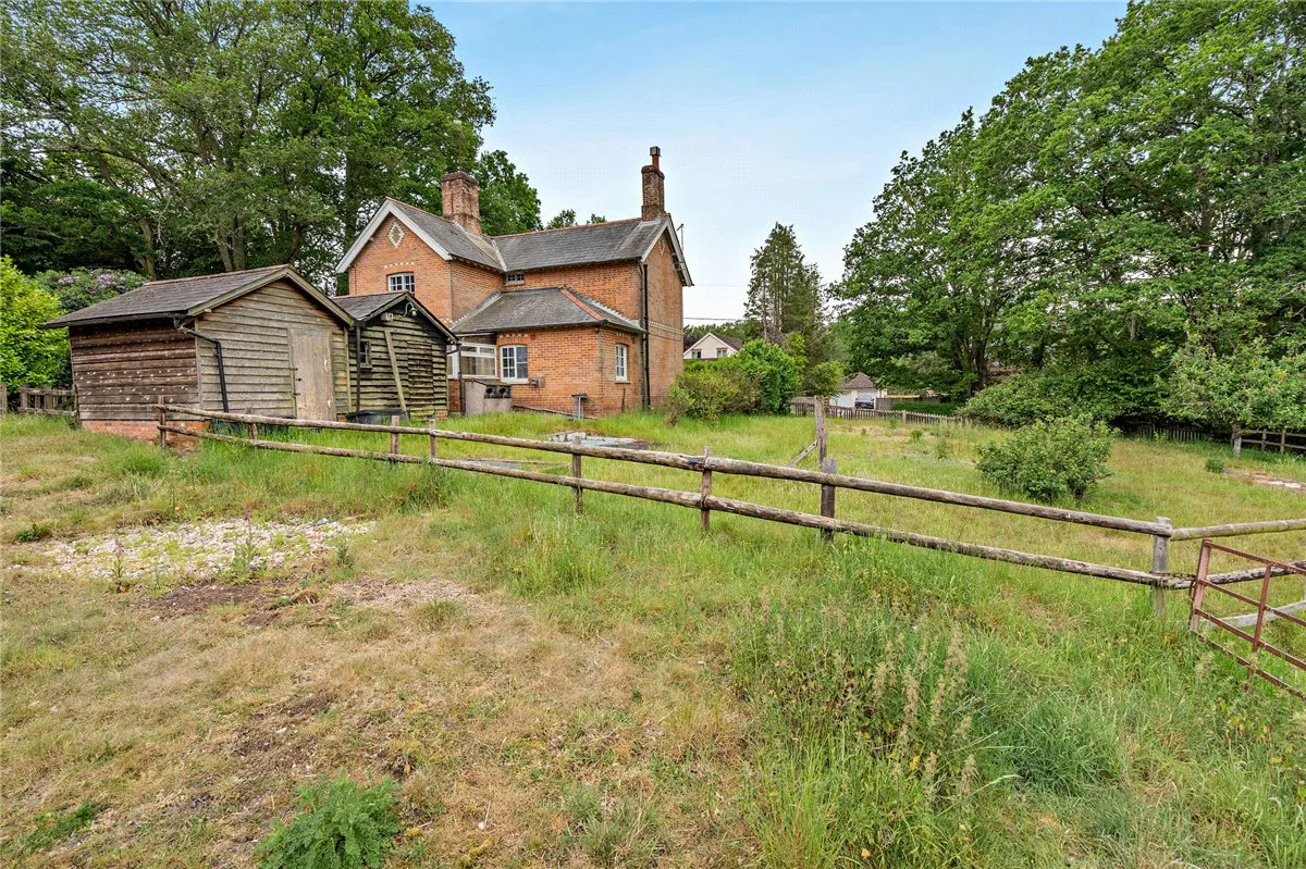 3 bed house for sale, Soke Road, Silchester, RG7