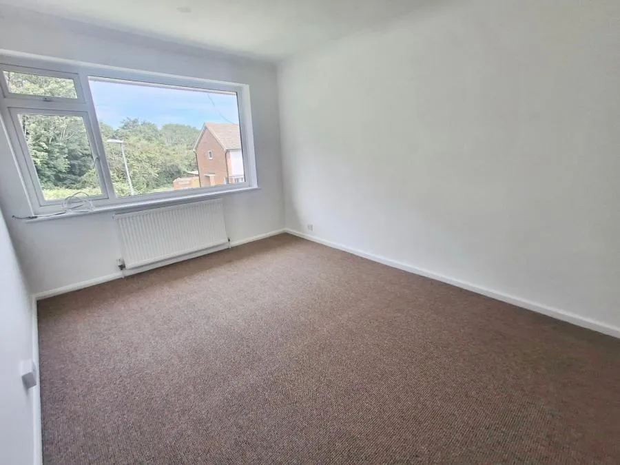 Austen Walk, Eastbourne, BN23, photo 3