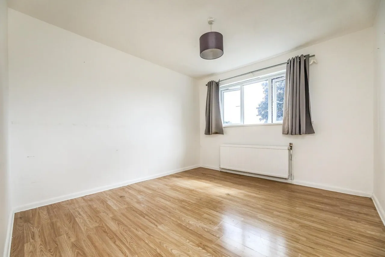 Yew Lane, Sheffield, S5, photo 8