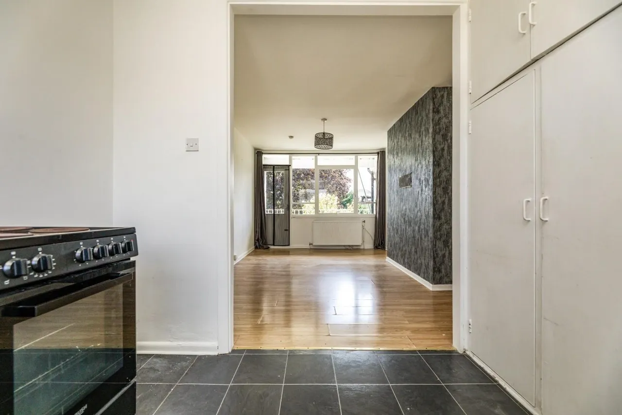 Yew Lane, Sheffield, S5, photo 7