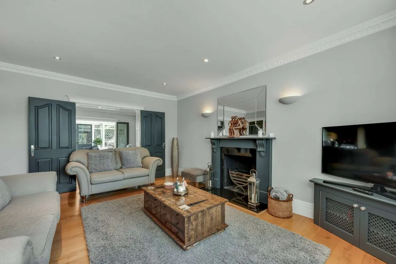 The Green, Epsom, Surrey, KT17 3JN, photo 4
