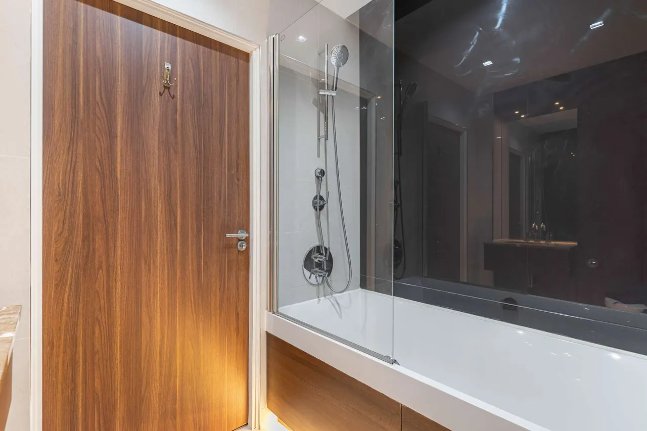 Longfield Avenue, London, W5 2BE, photo 10