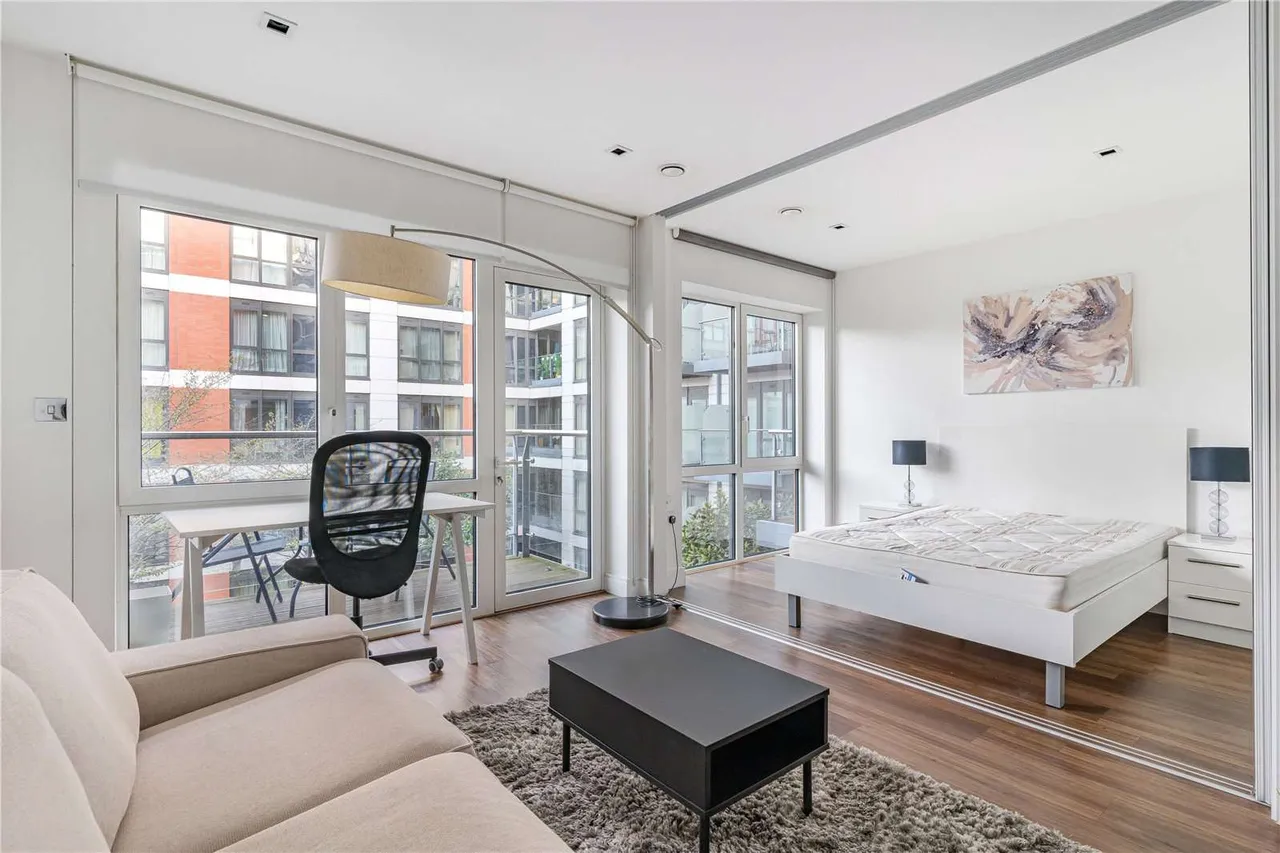 Longfield Avenue, London, W5 2BE, photo 8