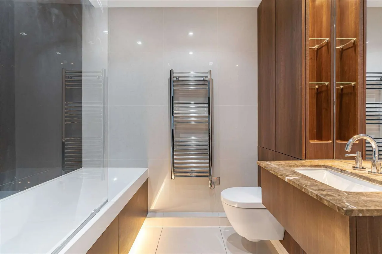 Longfield Avenue, London, W5 2BE, photo 9