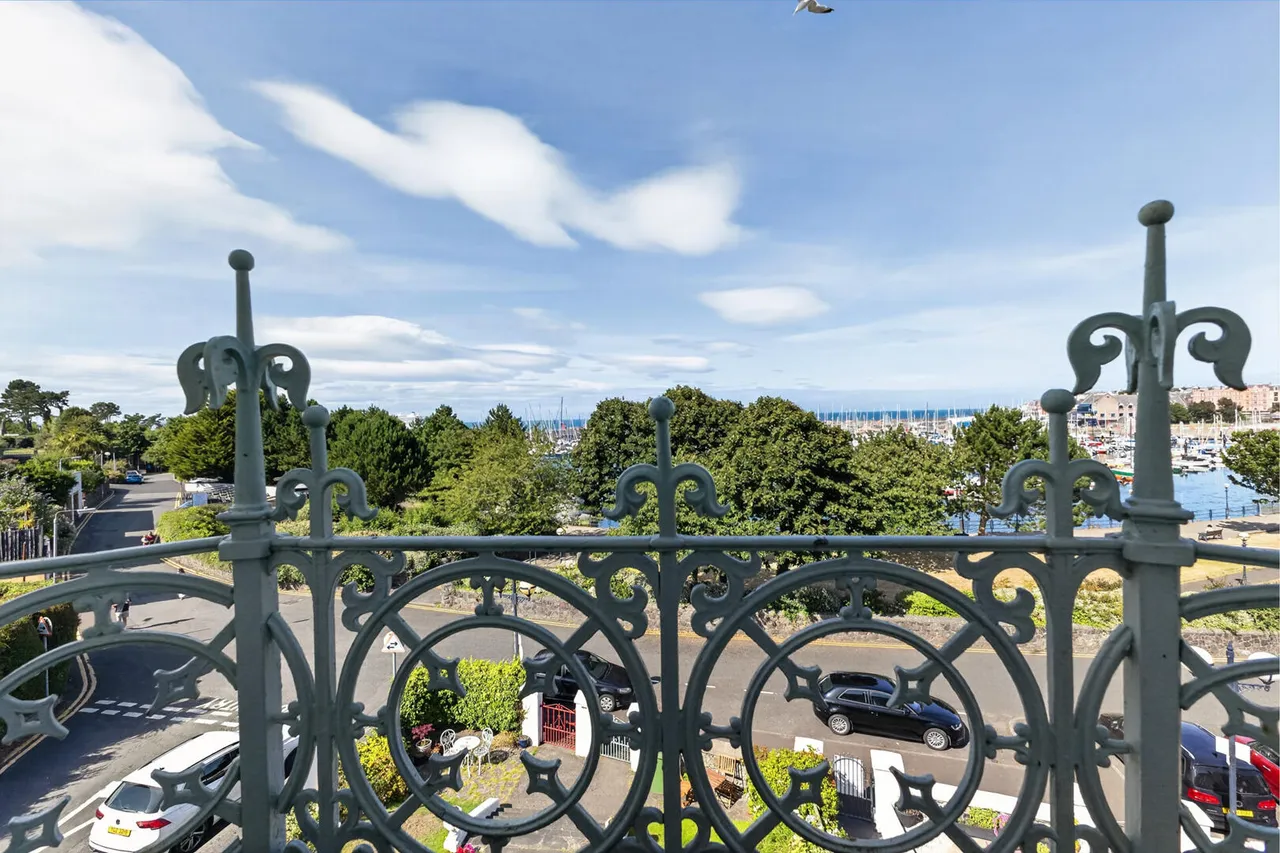 Queens Parade, bangor, BT20, photo 27