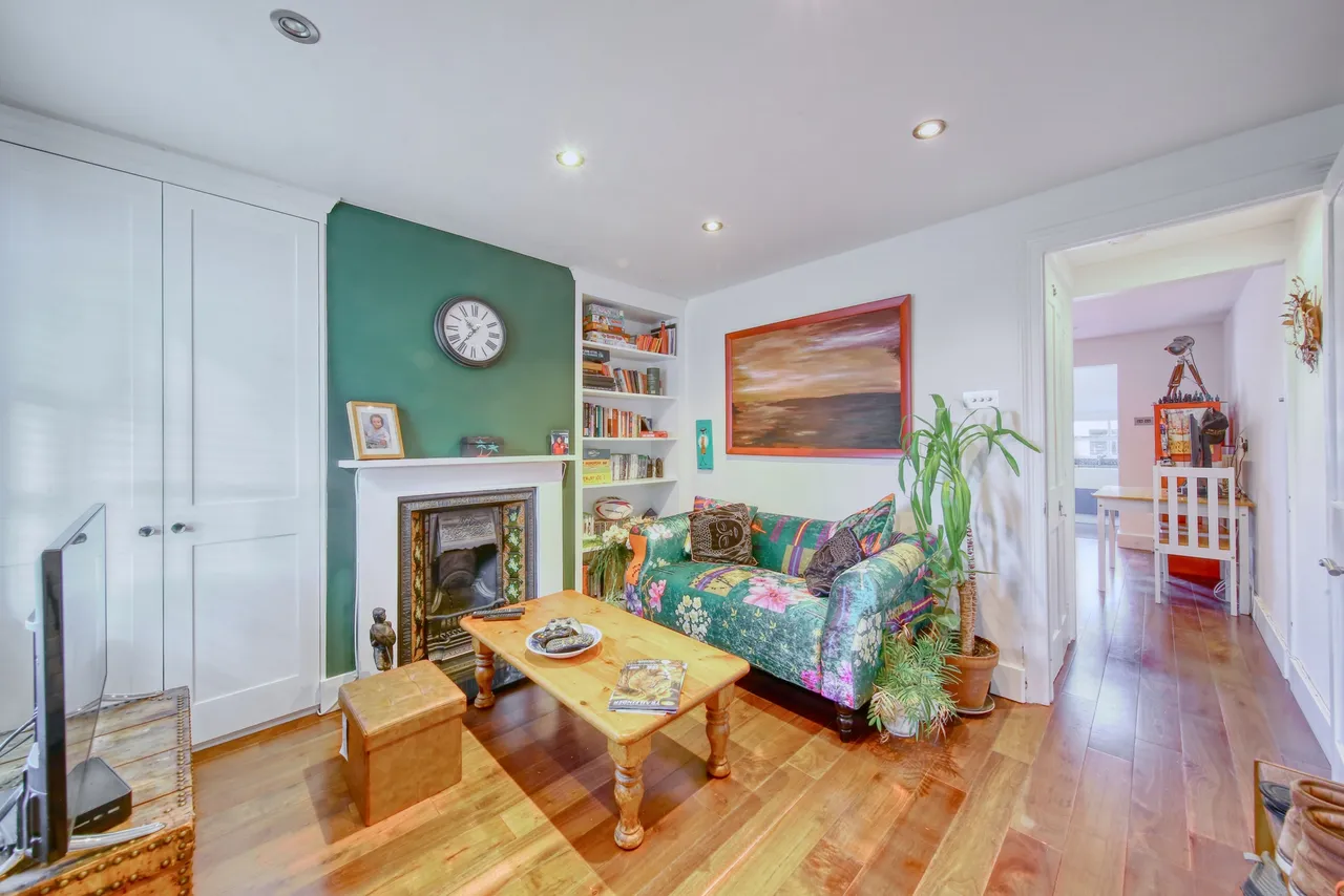 Park Road, Hampton Wick, KT1 4AY, photo 2