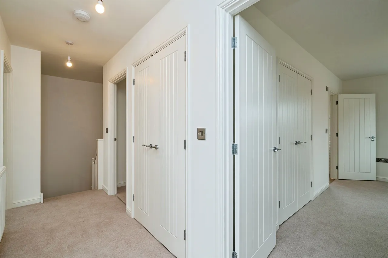 Wainscott Drive, Bradwell, NR31, photo 14