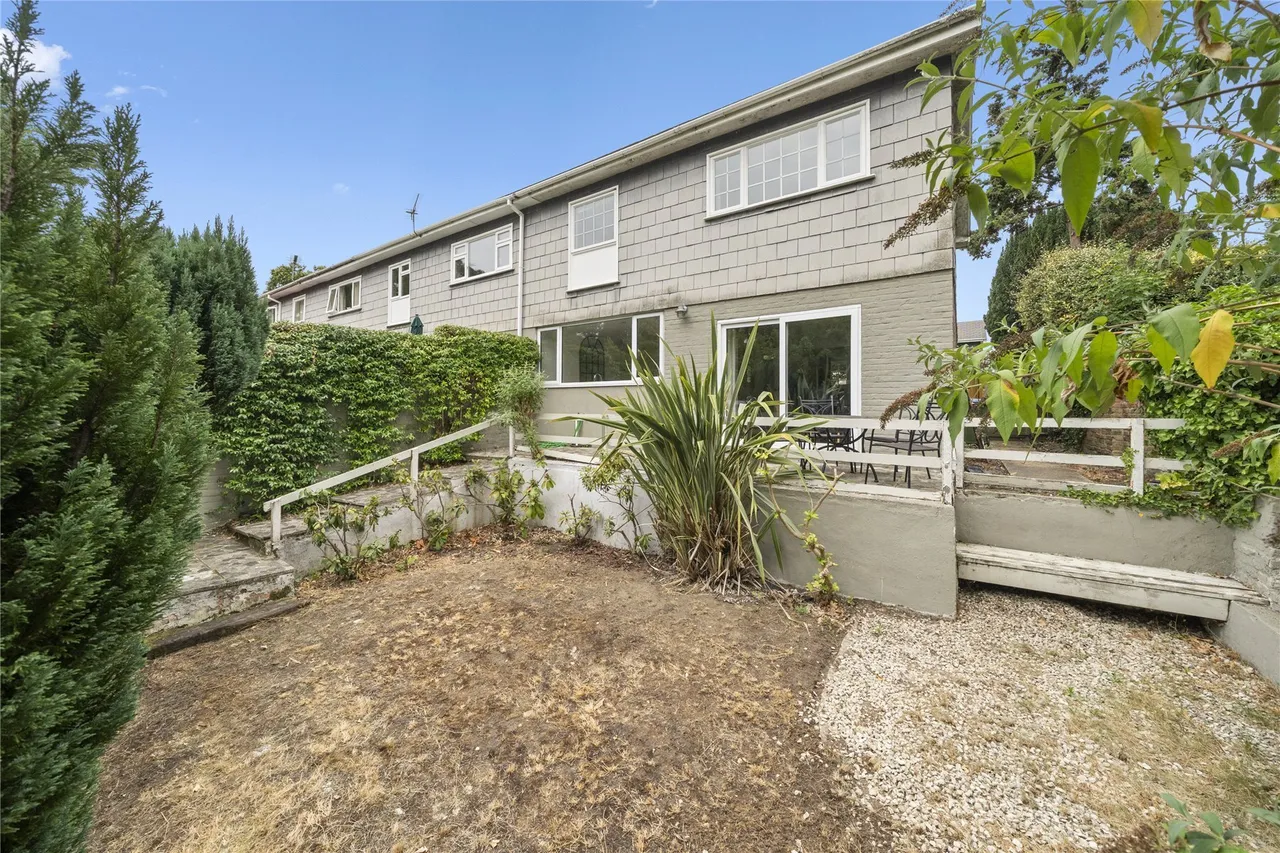 Pine Grove, Weybridge, KT13, photo 14