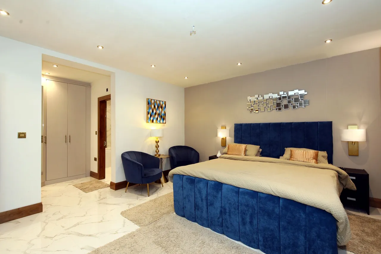 Daylesford Crescent, Cheadle, photo 9