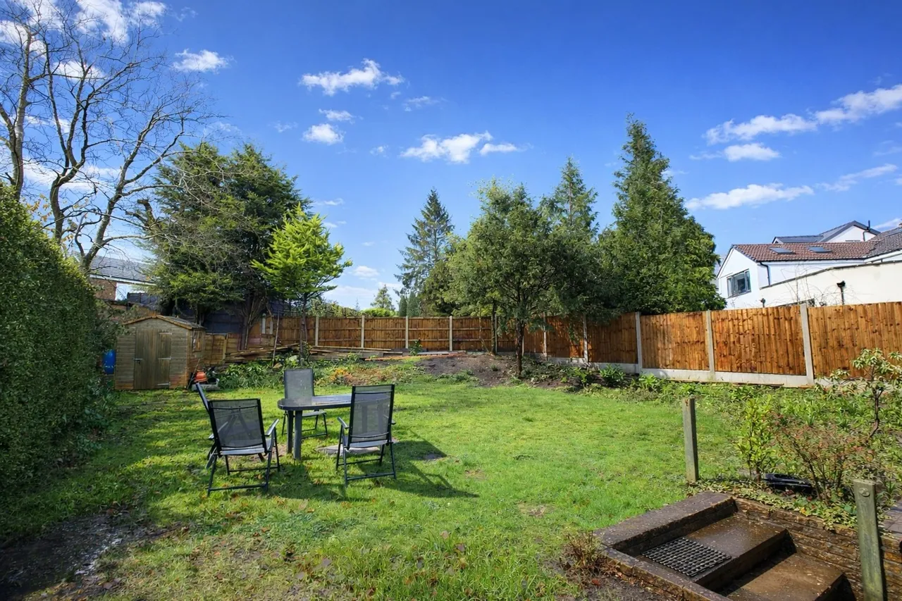 Daylesford Crescent, Cheadle, photo 15