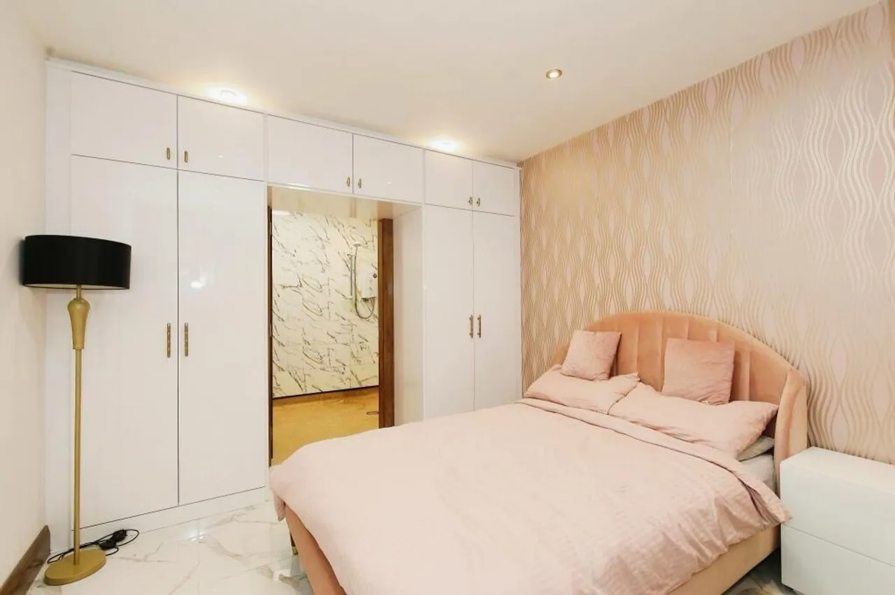 Daylesford Crescent, Cheadle, photo 12