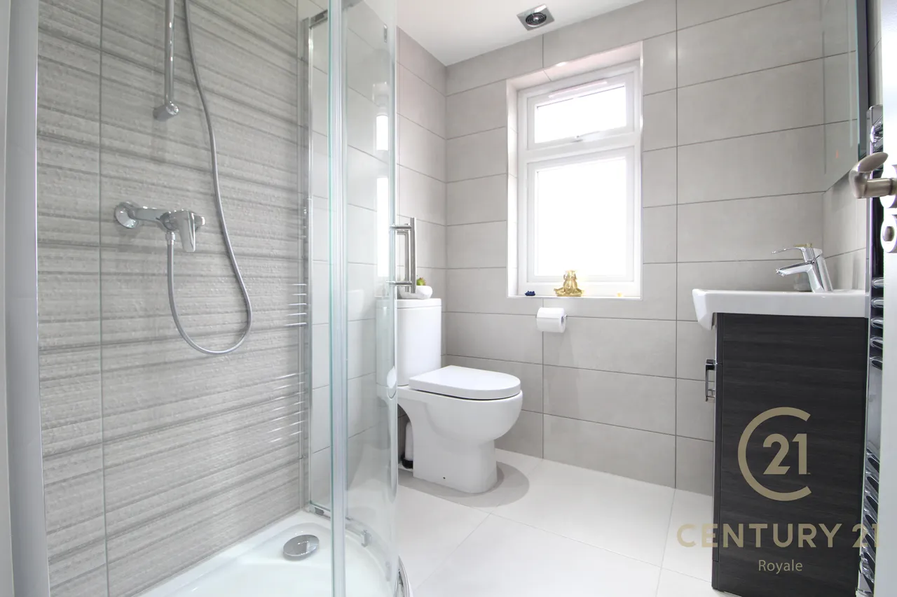 Villiers Avenue, Surbiton, KT5, photo 5