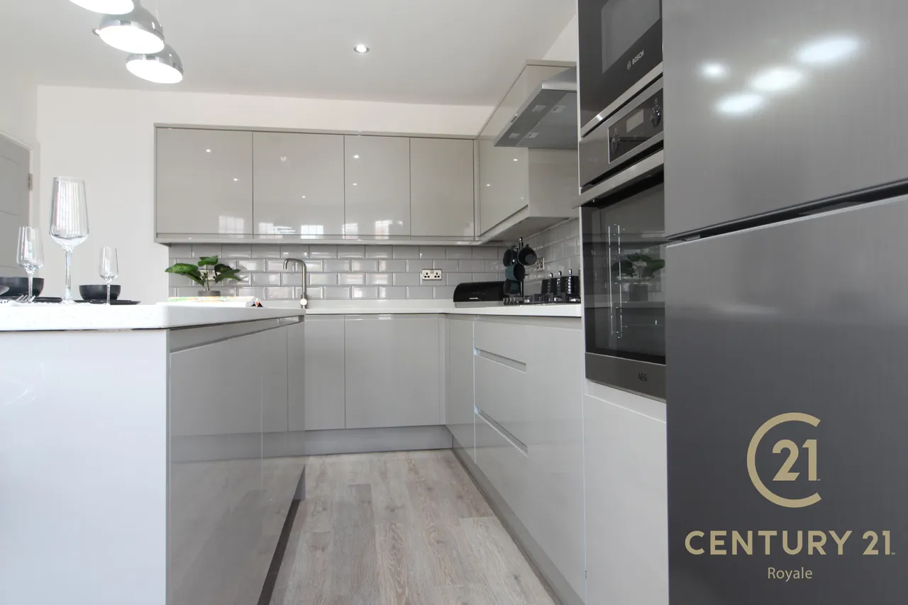 Villiers Avenue, Surbiton, KT5, photo 7