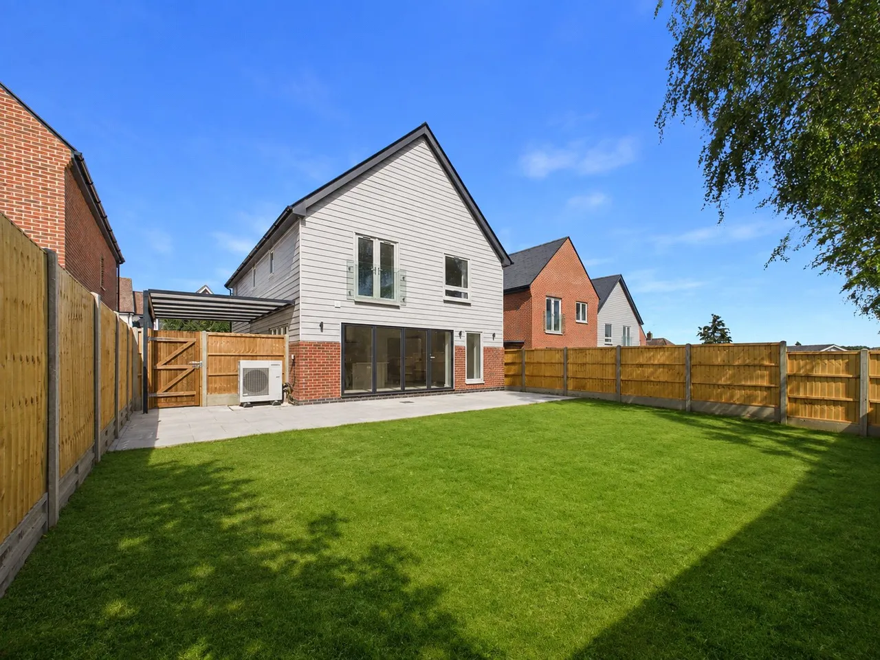 Paddock Row, Great Dunmow, CM6, photo 2