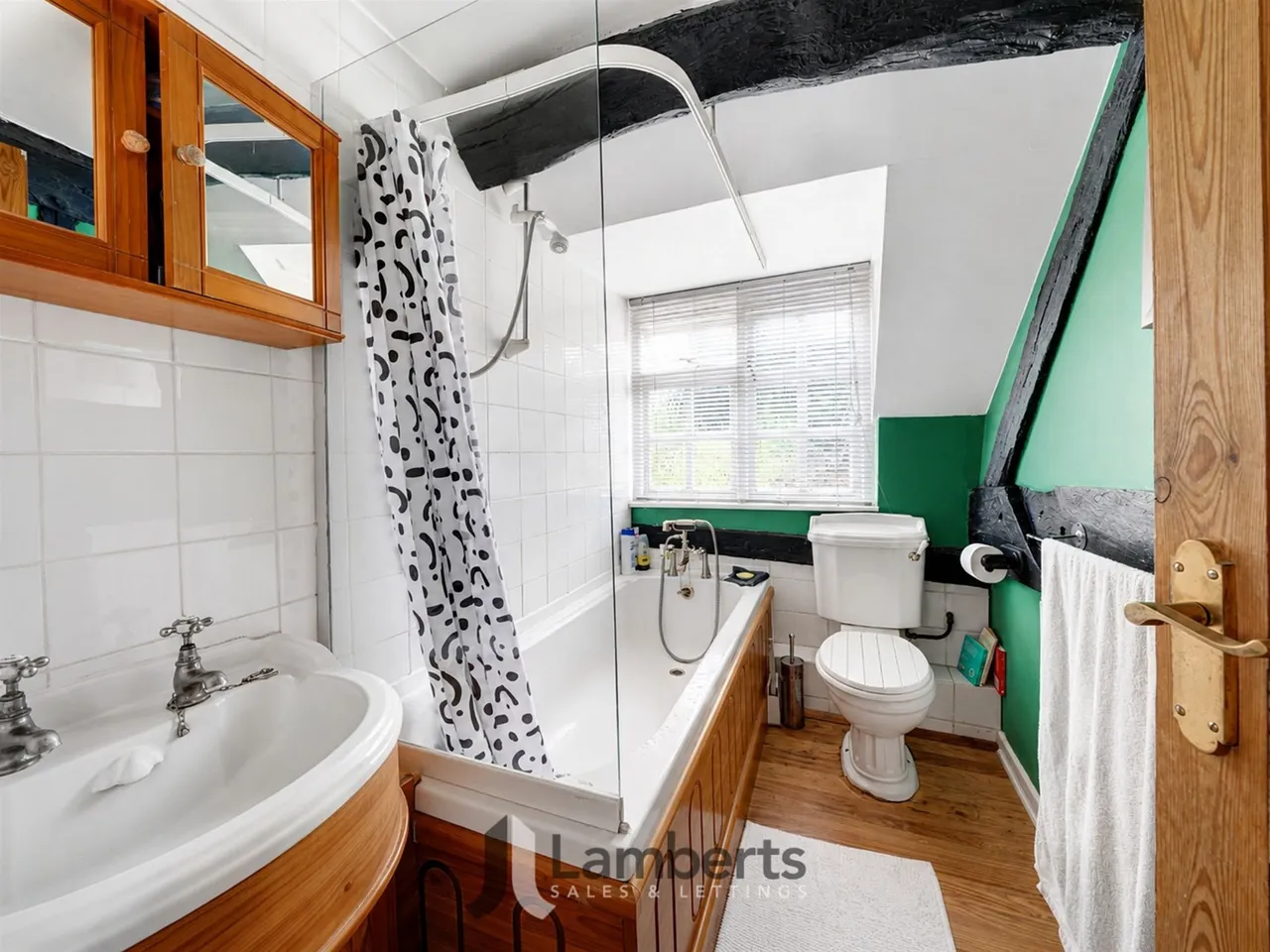 31 Redditch Road, Studley, photo 12