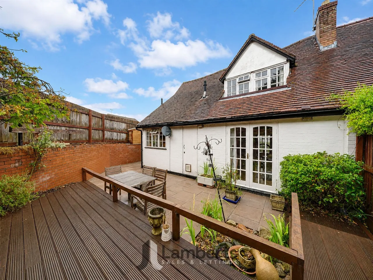 31 Redditch Road, Studley, photo 19