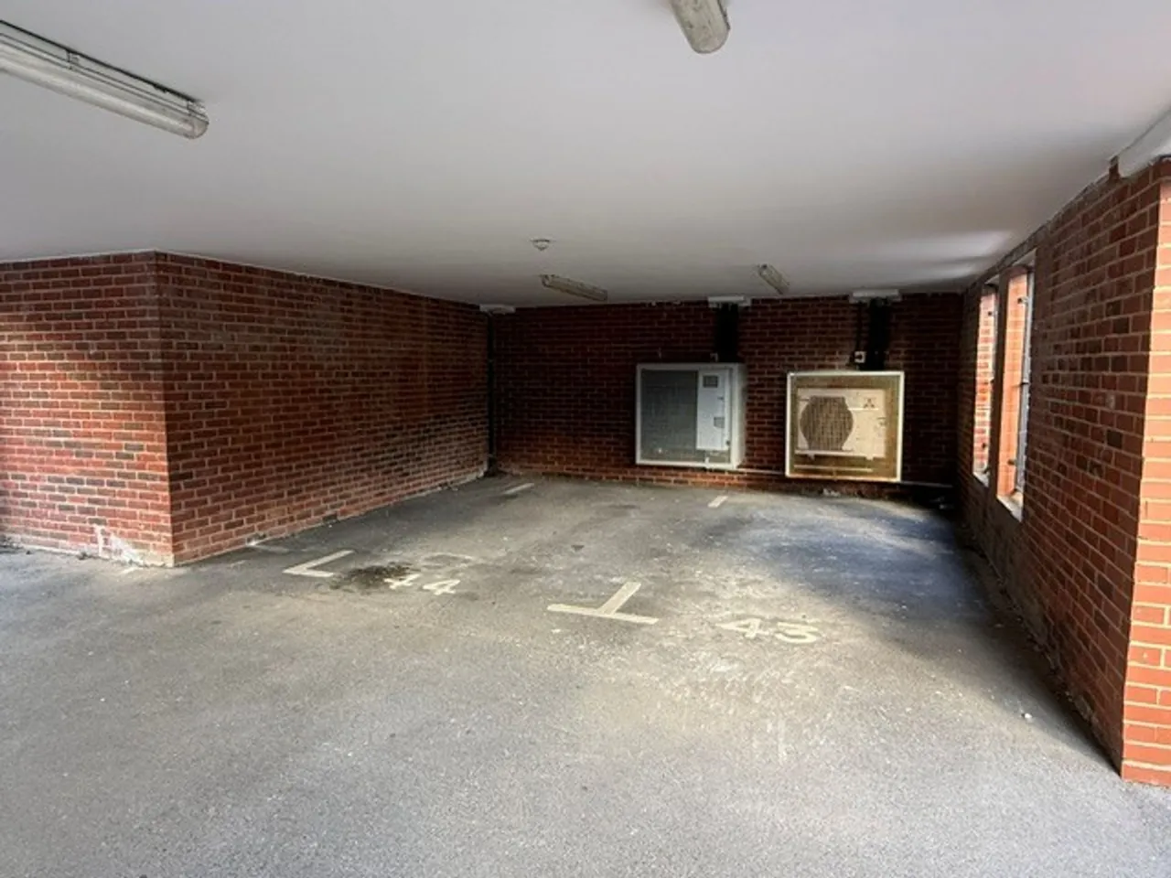 Wellesbourne Crescent, High Wycombe, HP13, photo 9
