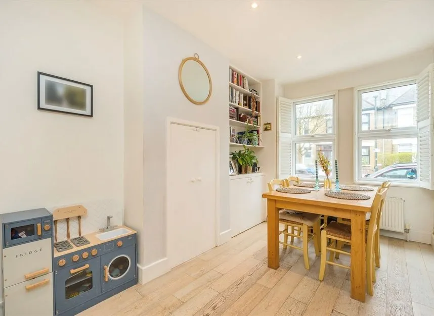 Bronson Road, West Wimbledon, SW20, photo 4