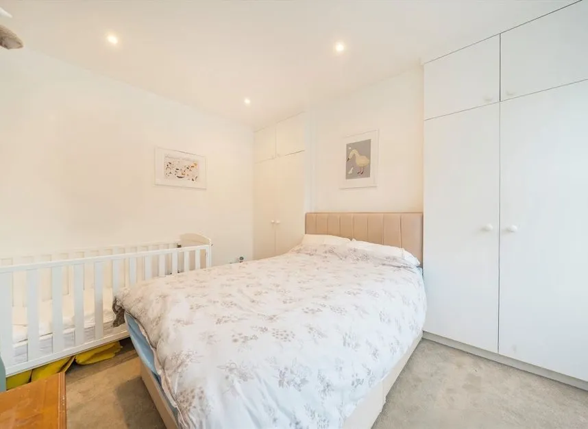 Bronson Road, West Wimbledon, SW20, photo 6