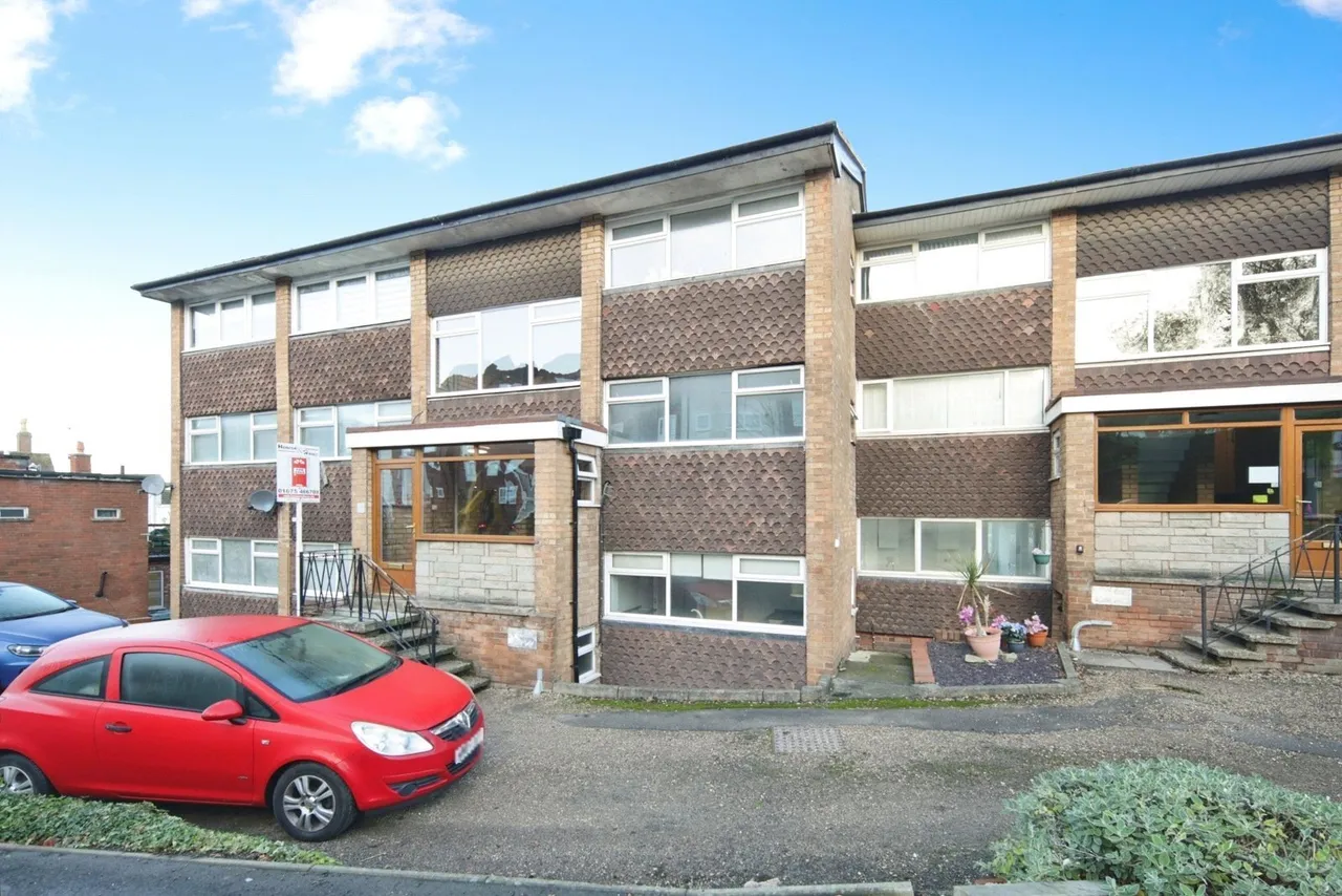 1 bed flat for sale, Blythe Road, Coleshill, B46