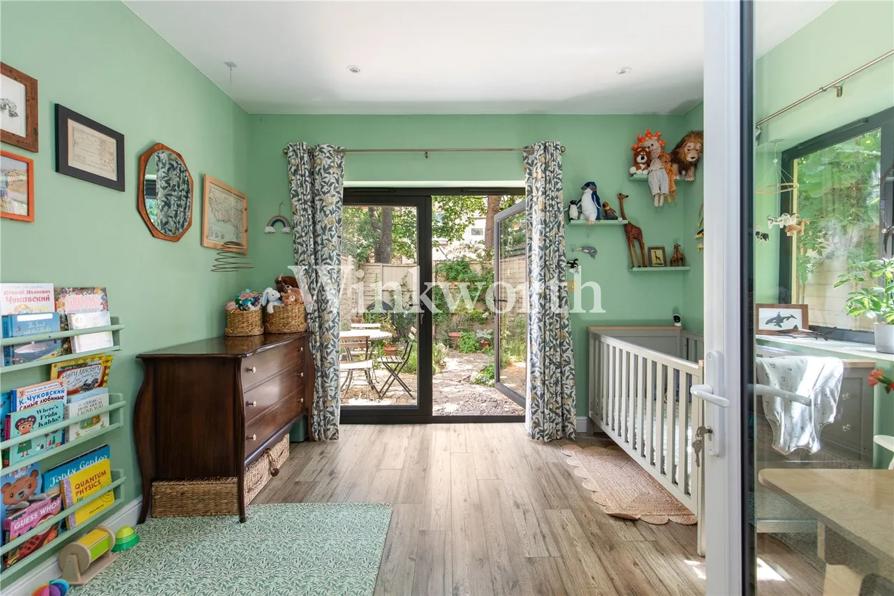 Gloucester Road, Seven Sisters, N17, photo 17
