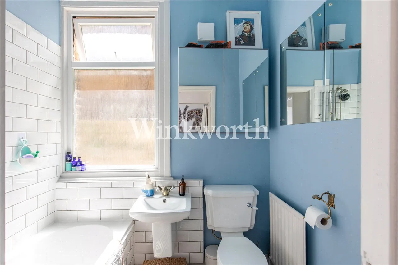 Gloucester Road, Seven Sisters, N17, photo 20