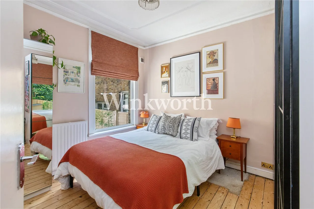 Gloucester Road, Seven Sisters, N17, photo 15