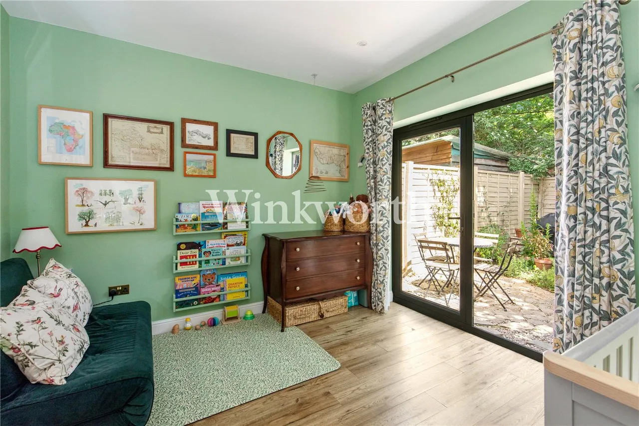 Gloucester Road, Seven Sisters, N17, photo 19