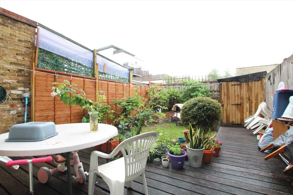 Grosvenor Road, W7, photo 7