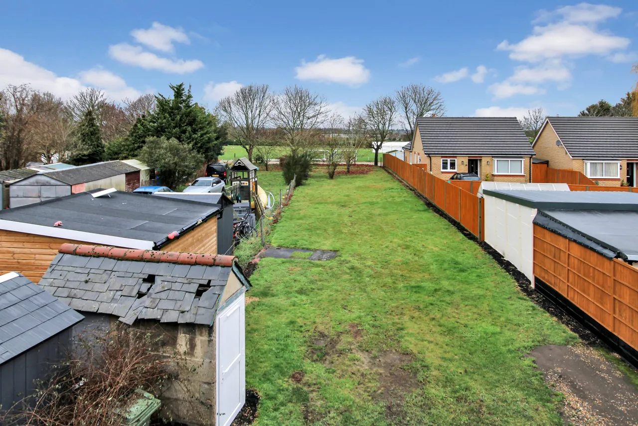 Barford Road, Blunham, Bedford, Bedford, MK44 3ND, photo 2