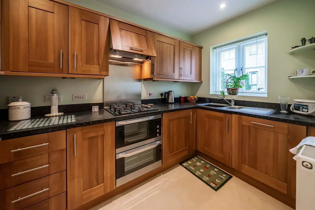Sheldon Way, Berkhamsted, photo 5